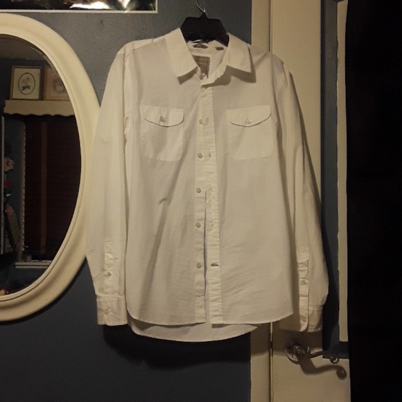 Brand new guess button up - Picture 1 of 2